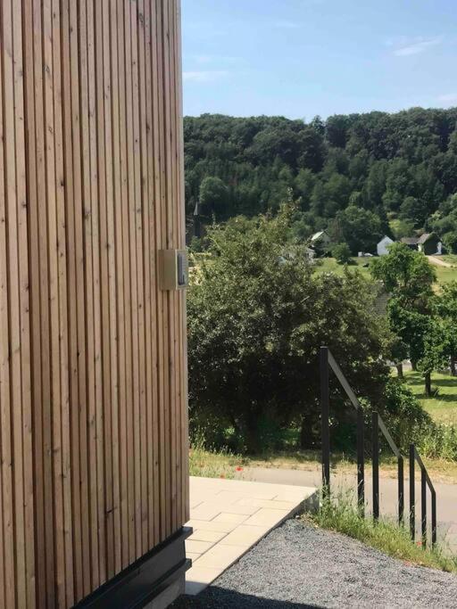 Eifelhausaufzeit-Vulkaneifel-Architekten-Chalet Mit Sauna Im Vulkankrater Immerath Buitenkant foto